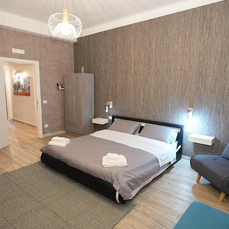 Palazzo Garibaldi 招待所 3*